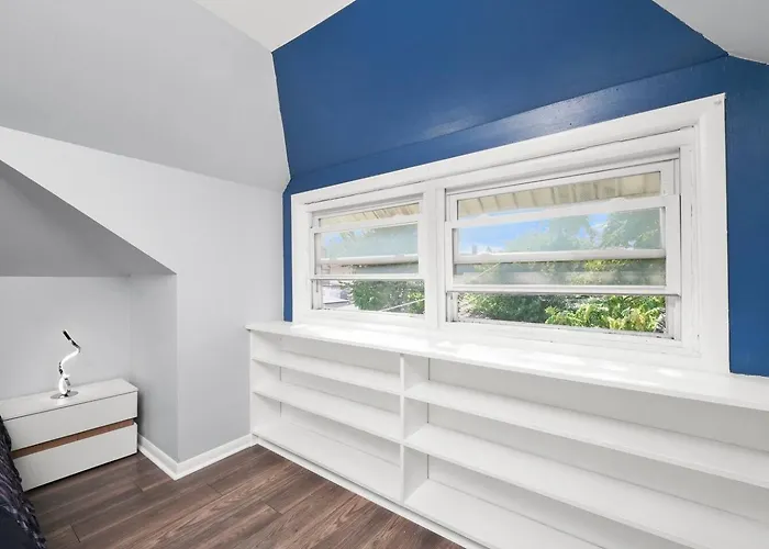 Gorgeous 5 Bedroom Gem With Games Сasa de vacaciones *