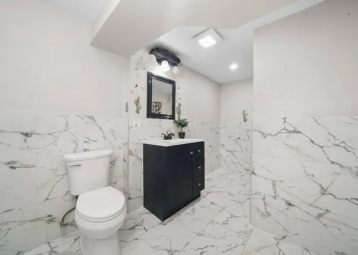 Gorgeous 5 Bedroom Gem With Games Сasa de vacaciones